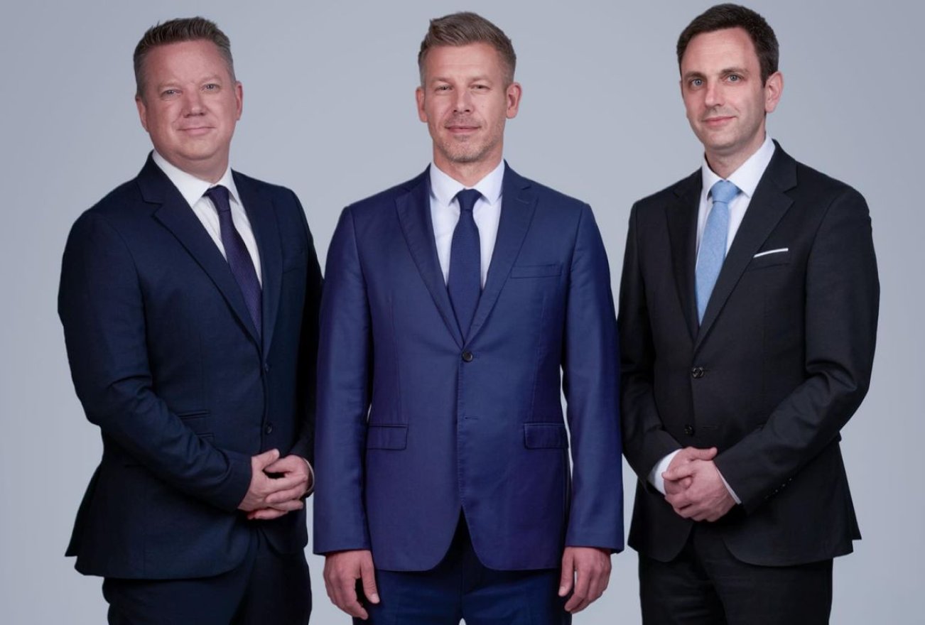 Magyar Péter húga felfüggeszti bírói tevékenységét, miután bátyja a férjét jelölte igazságügyi miniszternek