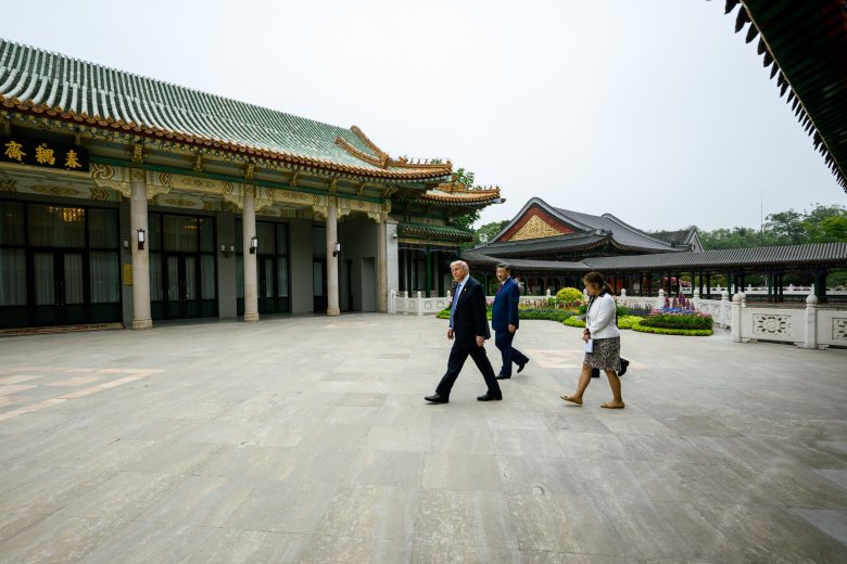 Történelmi jelentőségűnek tartják a kínai-amerikai csúcstalálkozót Pekingben