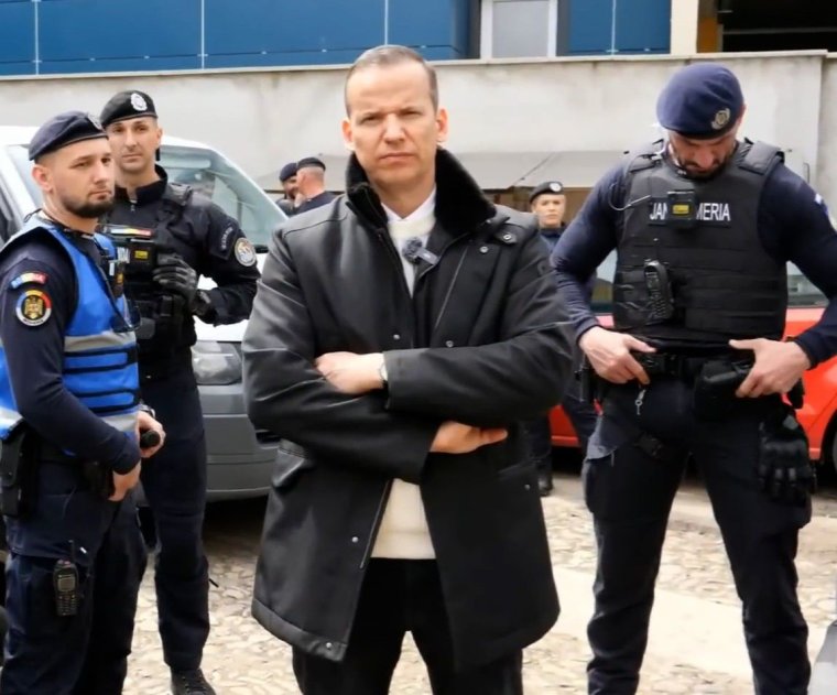 Toroczkai László a magyar külügyminiszter közbenjárását kéri a nagyváradi premontrei rendház ügyében