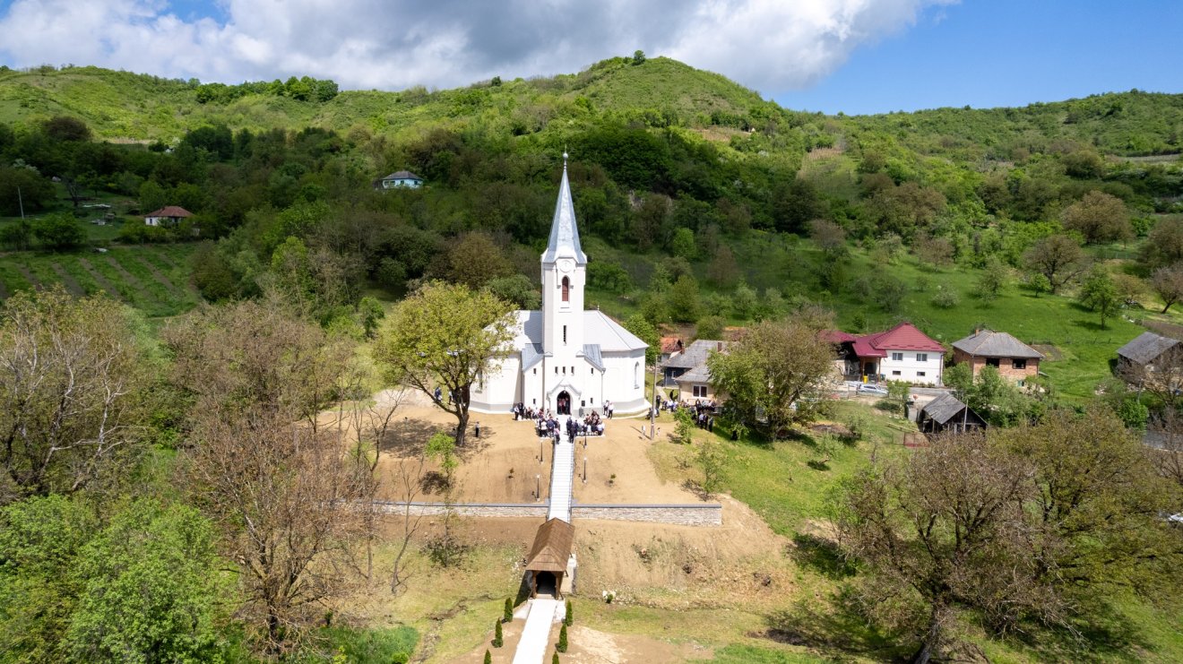 almásmálomi templom