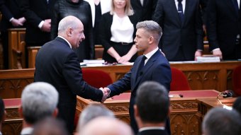 Politikai háború: Sulyok Tamás szembemegy Magyar Péter ultimátumával