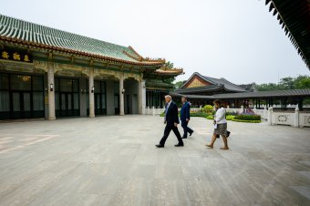 Történelmi jelentőségűnek tartják a kínai-amerikai csúcstalálkozót Pekingben