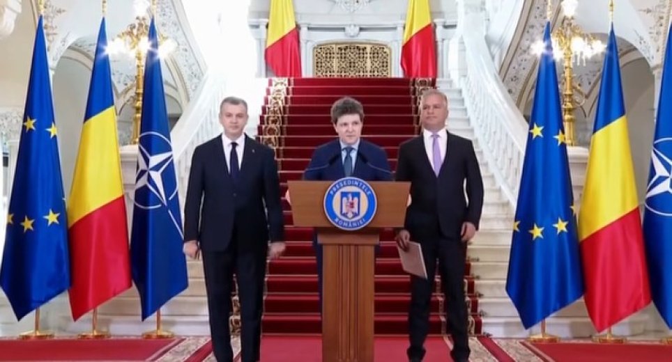 FRISSÍTVE – Visszalépett Eugen Tomac, Adrian Veșteát bízta meg kormányalakítással Nicușor Dan
