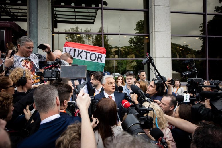Tisztújító kongresszust tart a Fidesz, Orbán röpiratban vont mérleget a bukásról