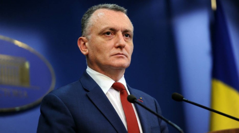 PNL-szenátor: Nem kizárni, meghallgatni kell Veșteát