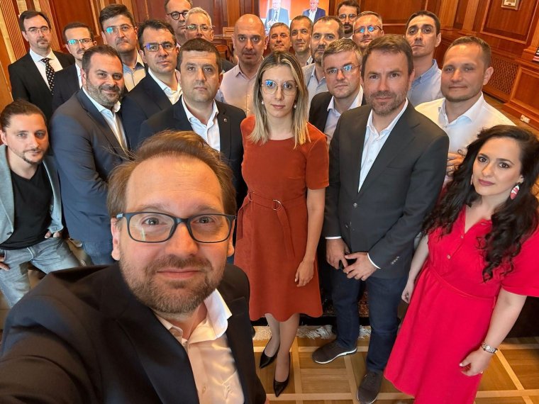 Az ellene hozott kedvezőtlen ítélet ellenére is Dominic Fritz marad az USR elnöke