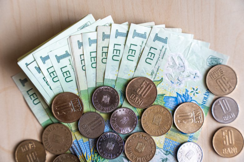 Tátongó bérszakadék Romániában. Kik keresnek a legtöbbet, és hol a legalacsonyabbak a fizetések?