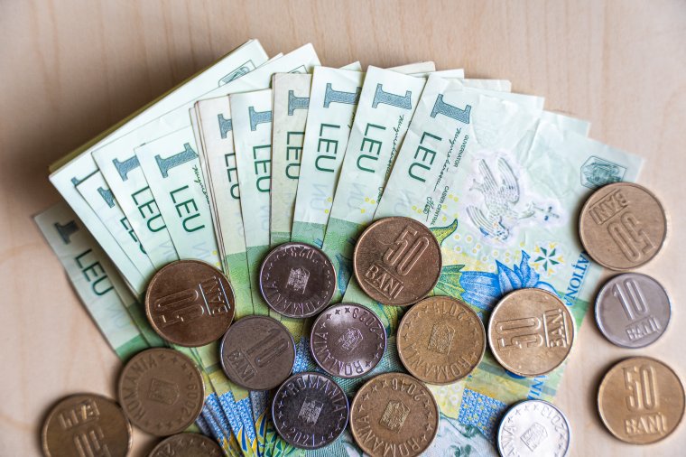 Tátongó bérszakadék Romániában. Kik keresnek a legtöbbet, és hol a legalacsonyabbak a fizetések?