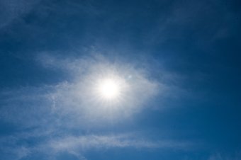 Kánikula és zivatarok váltják egymást, néhol erős szél és jégeső is lehet