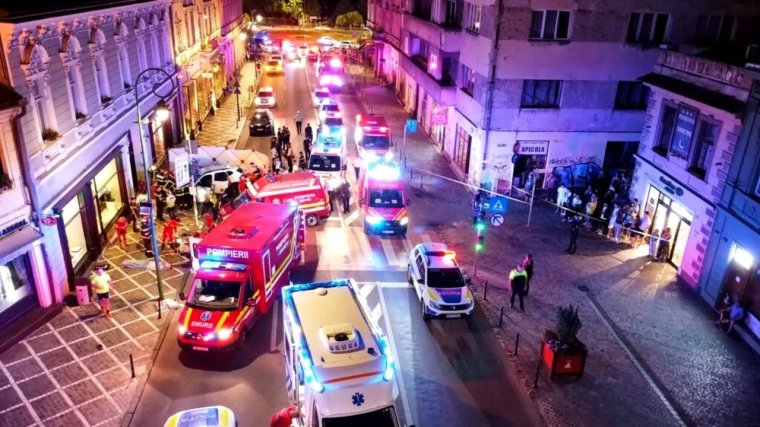 Súlyos tragédia Brassóban: járdán tartózkodó gyalogosokat gázolt halálra egy autó a belvárosban