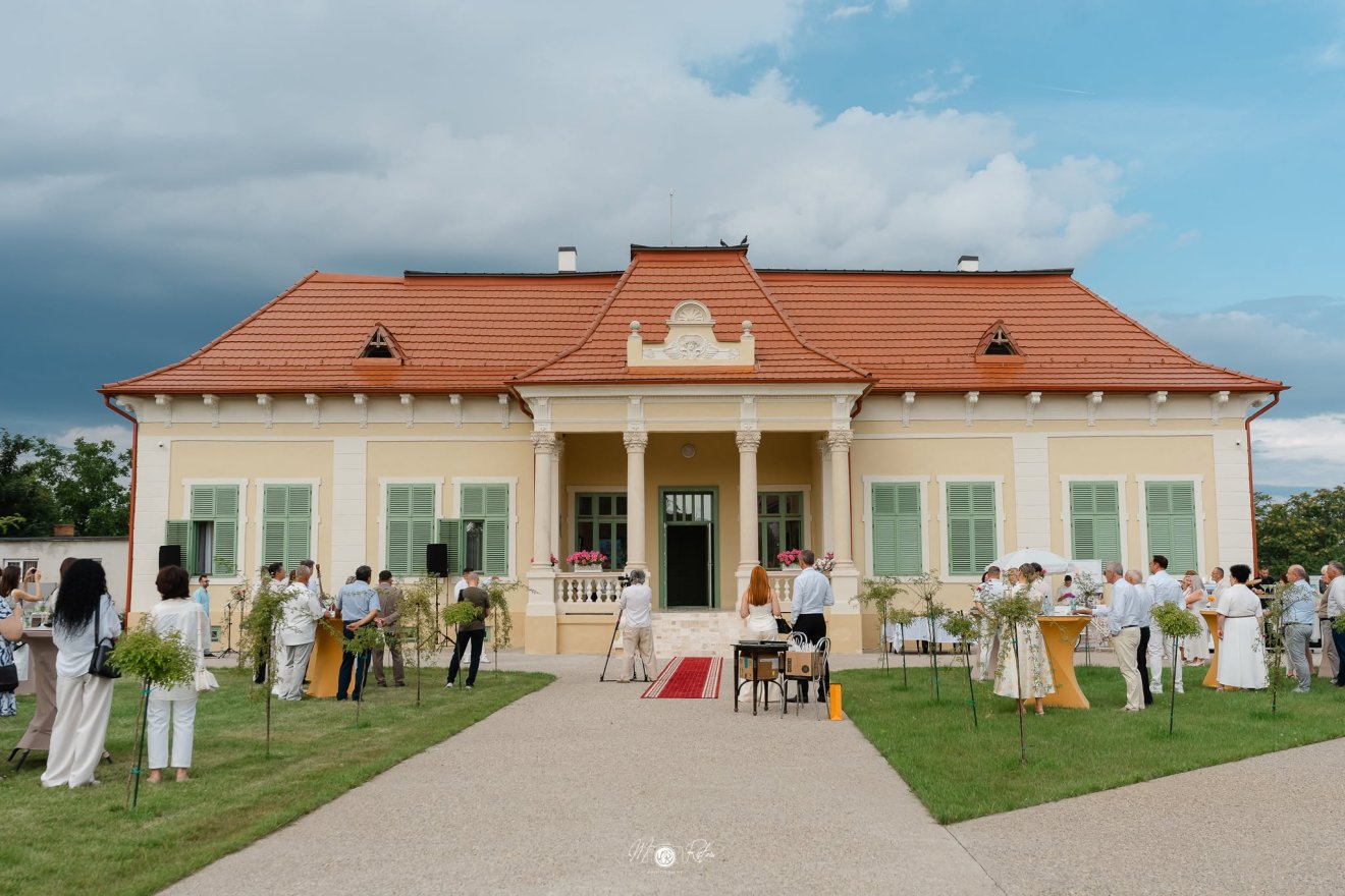 Szentkereszty–Bethlen kúria