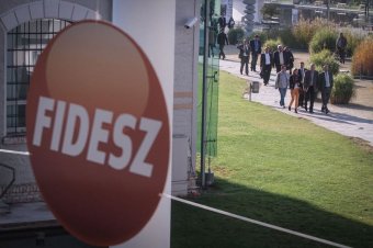 Fidesz-szóvivő: Bebizonyosodott, hogy törvényellenes volt a párt szervereinek lefoglalása