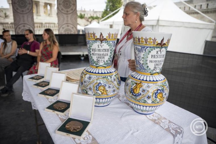 Kalotaszegi népművészeket is díjaztak Budapesten