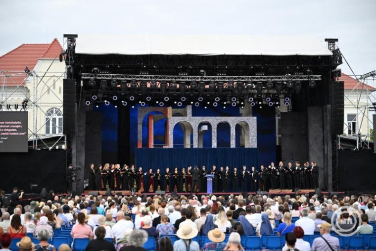 Mohács ötszáz év múltán is üzen: emlékezés a hősökre és a nemzet talpra állására