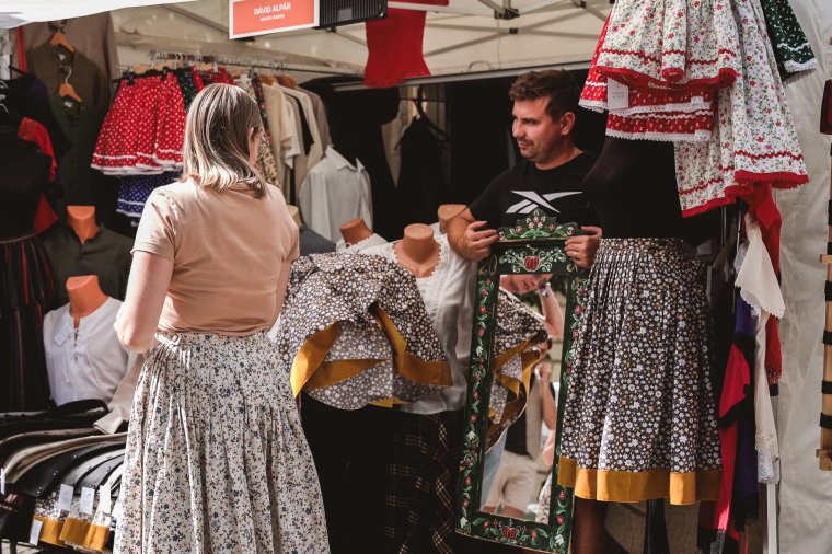 Mi az, ami nem maradhat ki a Kolozsvári Magyar Napokból? A Farkas utcában kérdezősködtünk