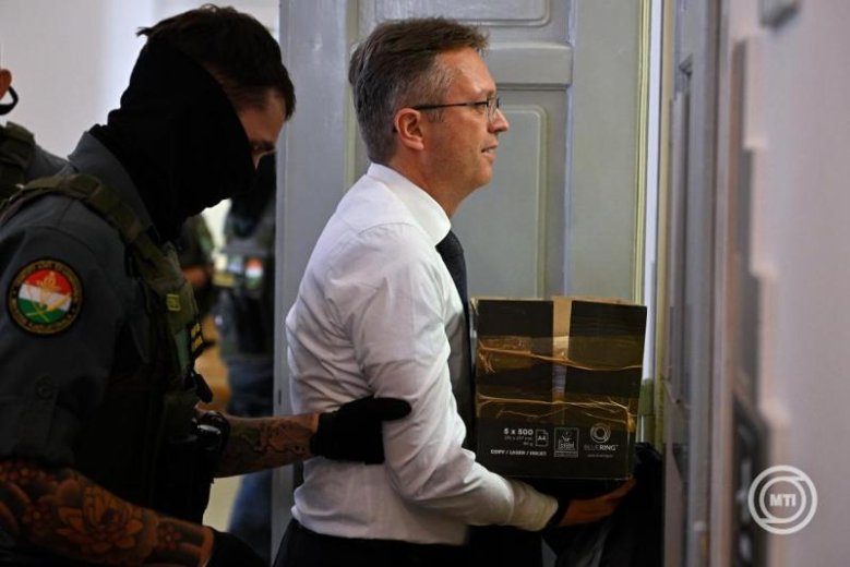 Seszták Miklós után Hankó Balázs letartóztatását is elrendelte a bíróság