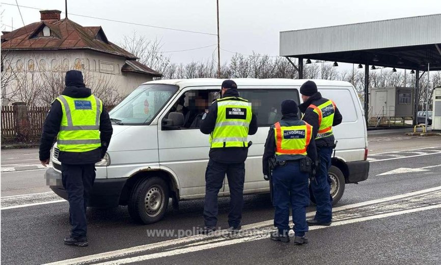 Eltűntek a sorompók, de a rendőrök nem: így ellenőrzik a román–magyar határt Schengen után