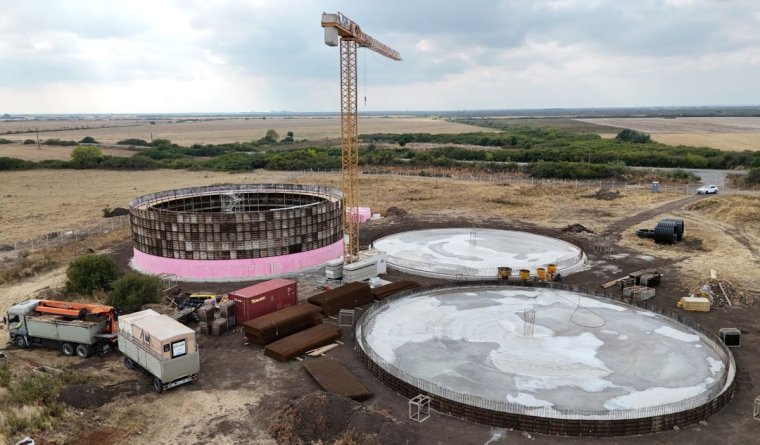 Biomasszára és biogázra alapozzák a működést az első romániai községi hőerőműben