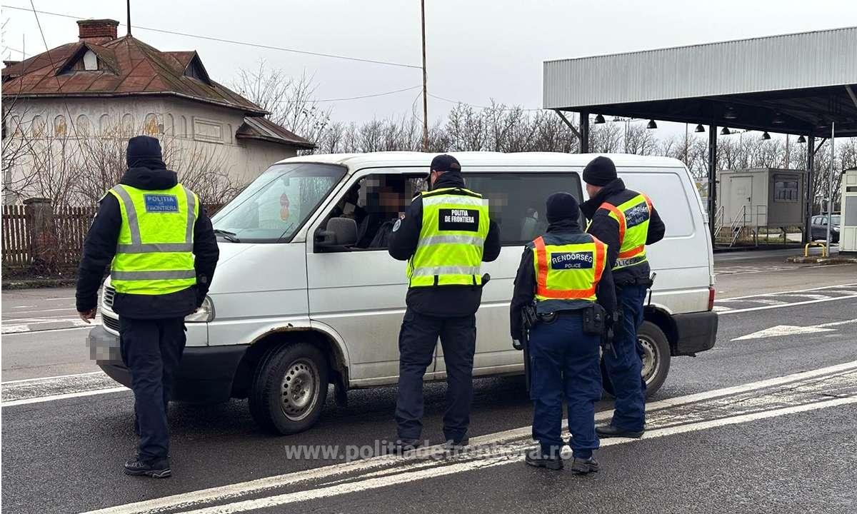 Román és magyar határőrök közösen folytatnak ellenőrzést az államhatár övezetében, Szatmár megyében