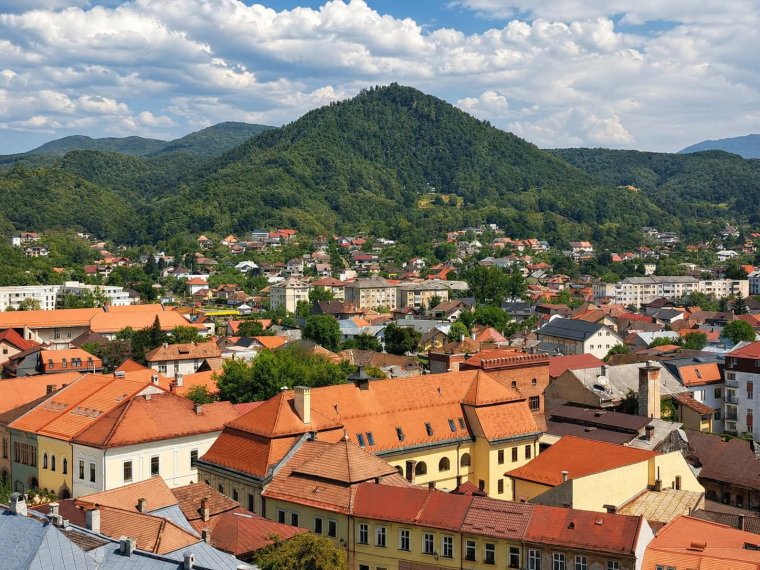 Fellélegezhetnek a Kereszthegyen lakók? Újabb fordulatot vett a nagybányai lakópark körüli vita