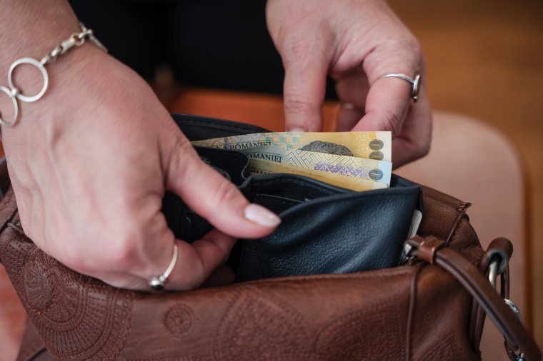 Nem luxus, csak tisztességes megélhetés: közel 12 ezer lejre lenne szüksége havonta egy négytagú családnak