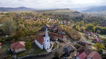 Példaértékű összefogással újult meg a gyerővásárhelyi református templom