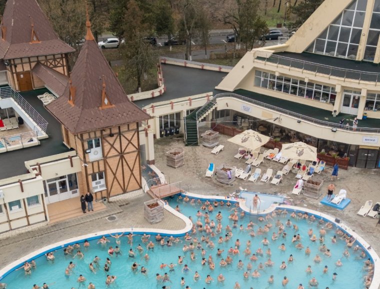 Kihűlt a termálvíz Félixfürdőn, panaszkodnak a csalódott turisták