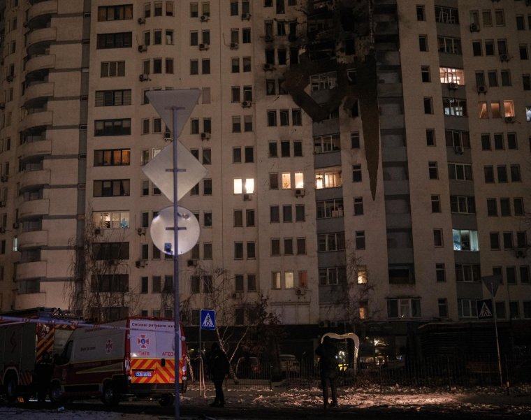 Az ukrán főváros elhagyására szólították fel a kijevieket az orosz bombázás nyomán