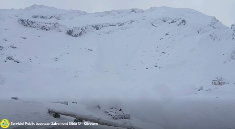 Lavina zúdult le a Fogarasi-havasokban a Bîlea-tó környékére két síző miatt