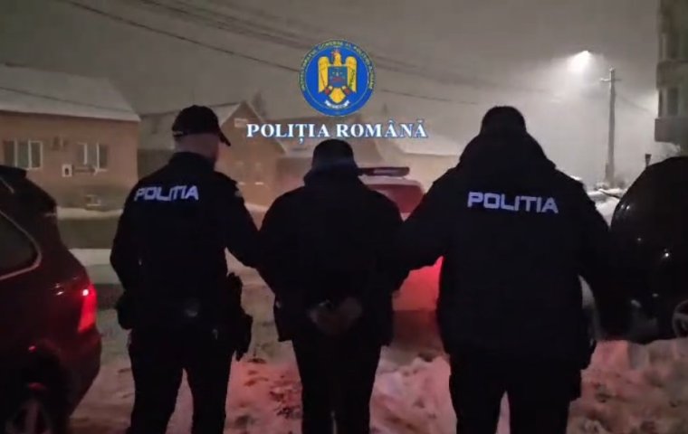 Elmenekült a halálos baleset után: 24 órára őrizetbe vették a 38 éves erdélyi sofőrt