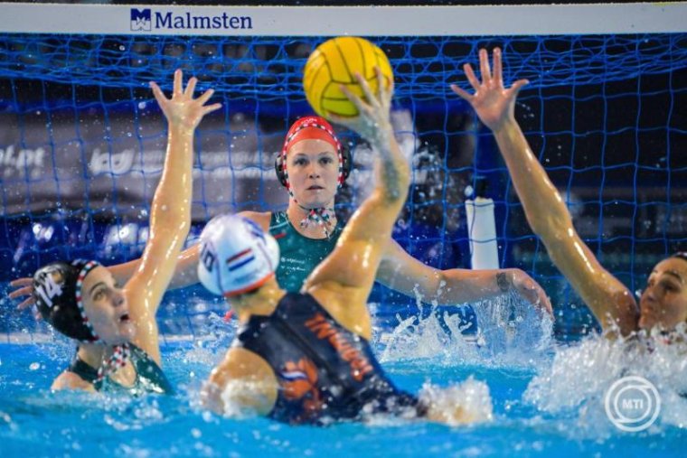 Nagyot küzdött a magyar női vízilabda-válogatott, de alulmaradt a hollandokkal szemben