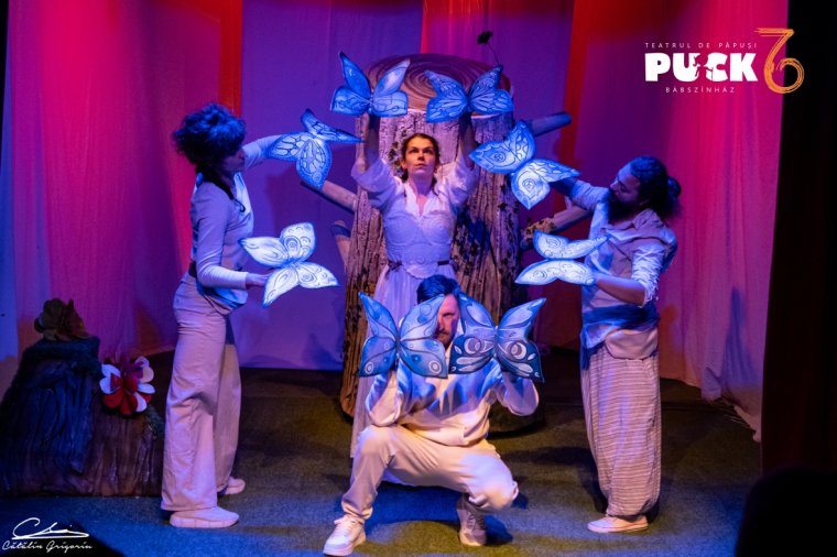 Születésnapi sorozat, a magyar és román tagozat közös produkciója a kolozsvári Puck Bábszínházban