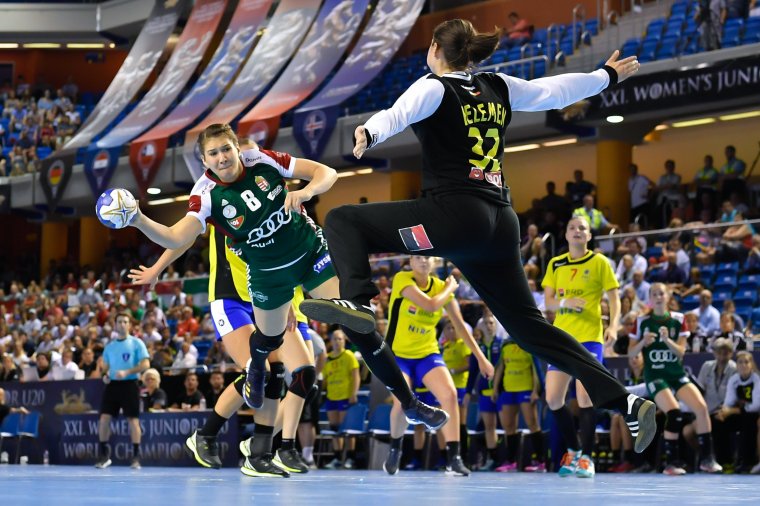 Női kézilabda junior-vb: a románok nagy arányú legyőzésével elődöntős a magyar válogatott