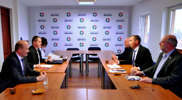 Folyamatos kommunikációban állapodott meg az EMNP az MPP új vezetőségével