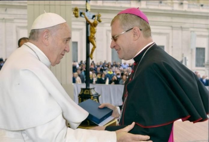 Remény, bizalom, hála. Böcskei László püspök szerint megerősítést jelent a szentatyávalvaló találkozás •  Fotó: Vaticannews