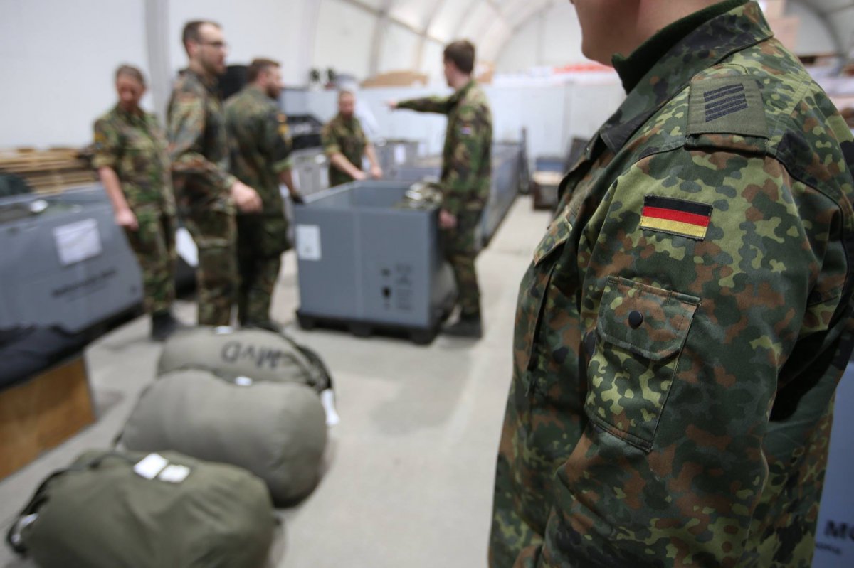 Egyre kevesebben állnak katonának Németországban •  Fotó: Bundeswehr/Sebastian Wilke