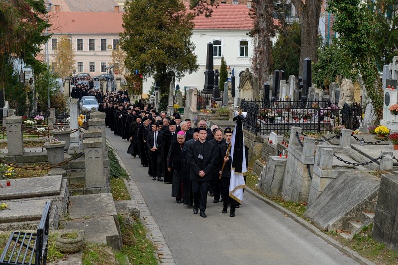 Volt lelkésztársai és más felekezetű egyházfők is elkísérték utolsó útjára Pap Géza egykori püspököt &bullet;  Fotó: Kiss Gábor/Reformatus.ro