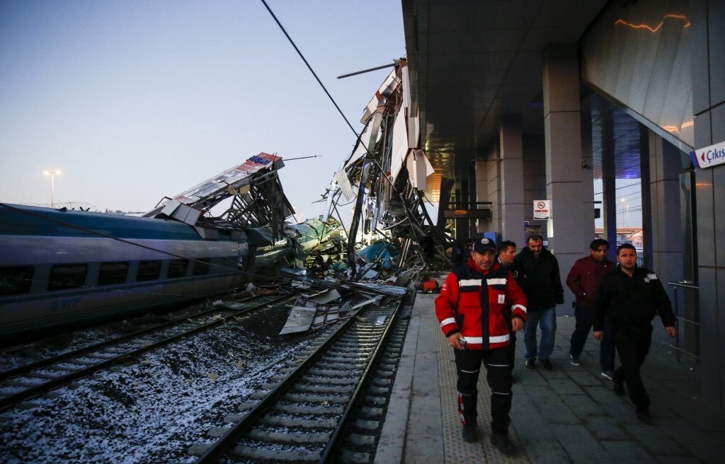 A baleset négy halálos áldozatot és közel félszáz sebesültet követelt 