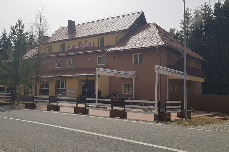 Az Oașa menedékház a Transalpina út mentén •  Fotó: Kisréti Zsombor