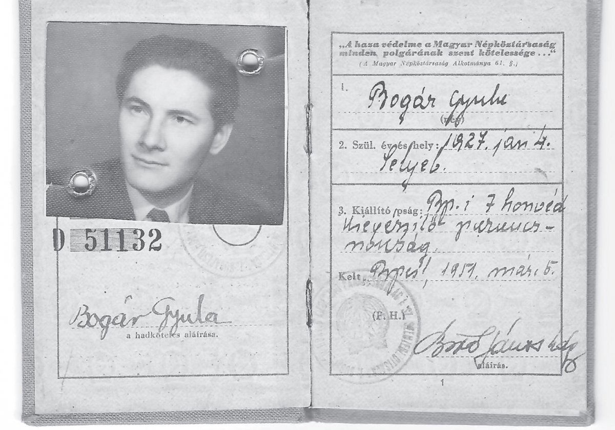 Bogár Gyula az ötvenes évek elején kiállított személyi igazolványon 