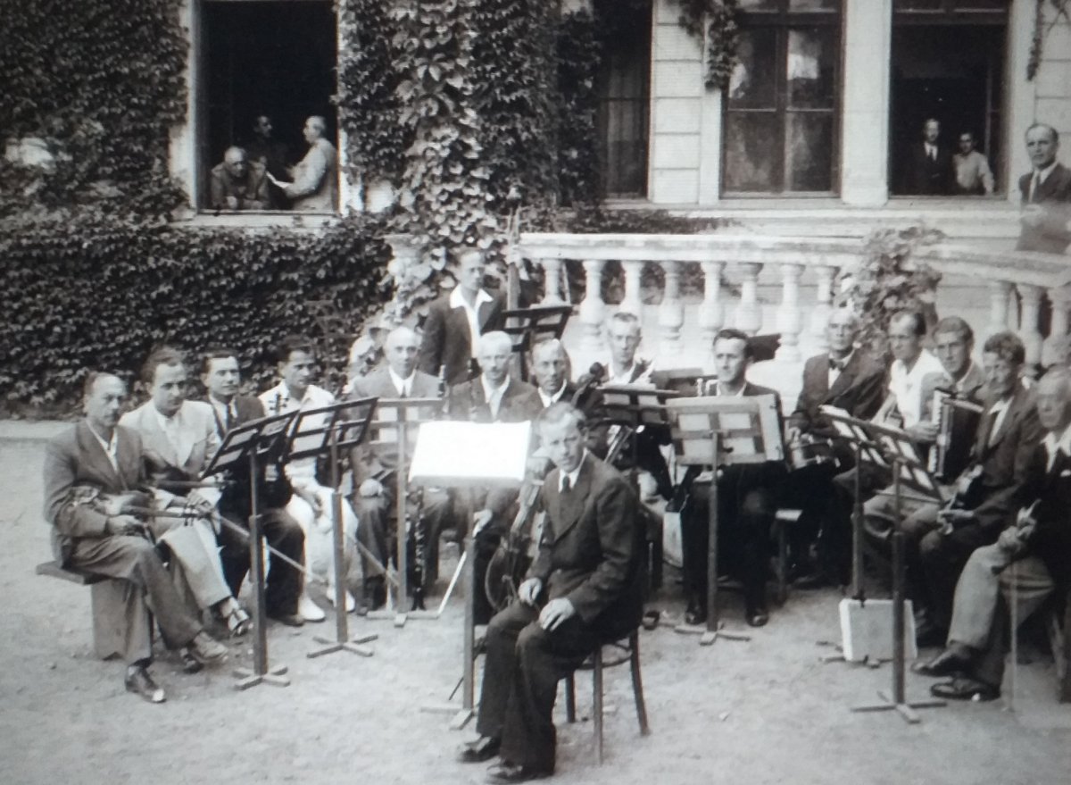 Lengyel kamaraegyüttes Balatonlellén az 1940-es évek elején •  Fotó: Forrás: Erdélyi Napló