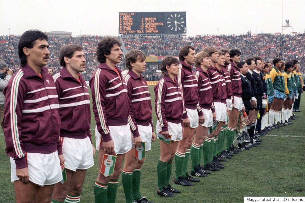 Az 1986-os „brazilverő” magyar csapat •  Fotó: MLSZ.hu