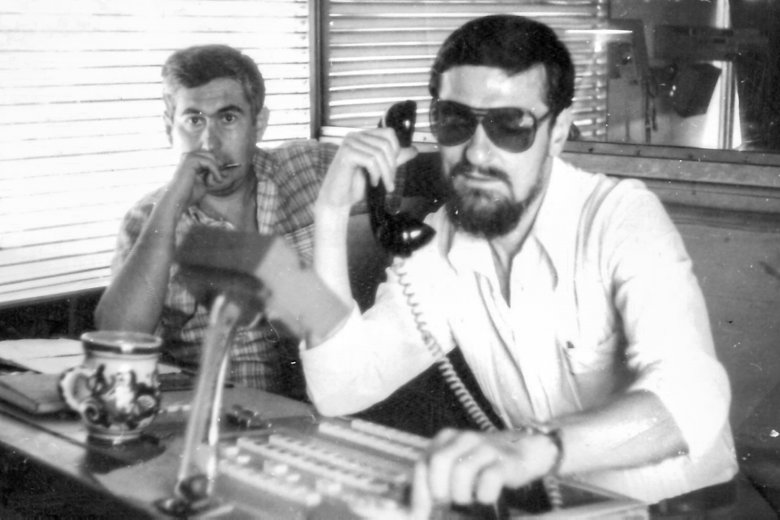 Munkában a riportkocsi Leonard Popovici rendezővel •  Fotó: Boros Zoltán személyes archívuma