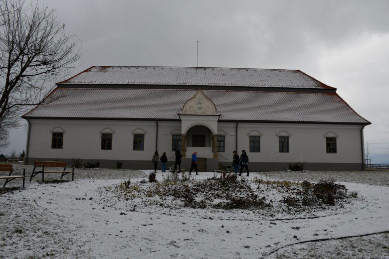 Örökségünk őrei, Henter-kúria őrei