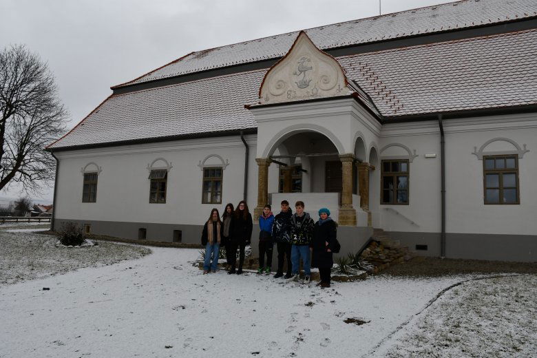 Örökségünk őrei, Henter-kúria őrei