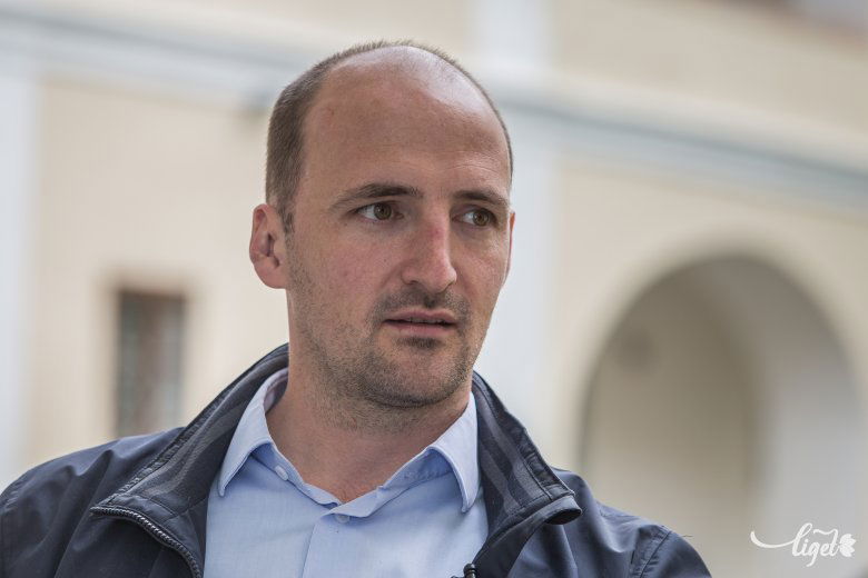 Mindenki saját magának dönti el, hogy mit jelent, nem csak egy Bánffynak mit jelent Bánffynak lenni, hanem egy Kovácsnak mit jelent Kovácsnak lenni, és egy Steinbachnak Steinbachnak lenni •  Fotó: Boda L. Gergely