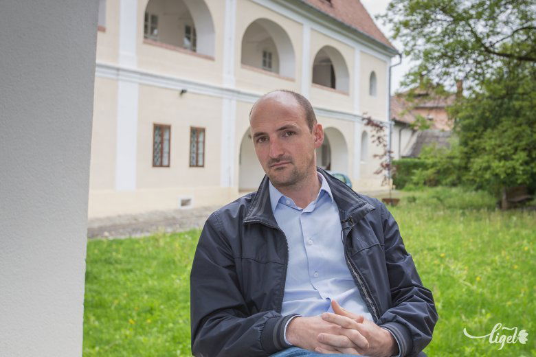 Bánffy Farkas maga is nagy családba született. Hét gyerekes családban az ötödik, de van egy nagymamája, akinek negyvenkilenc dédunokája van •  Fotó: Boda L. Gergely