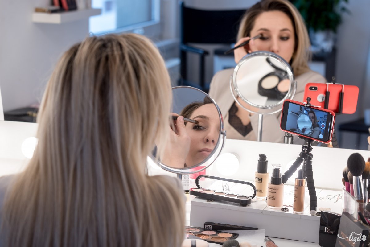 Hasznos tanácsok a make-up artisttól •  Fotó: Veres Nándor