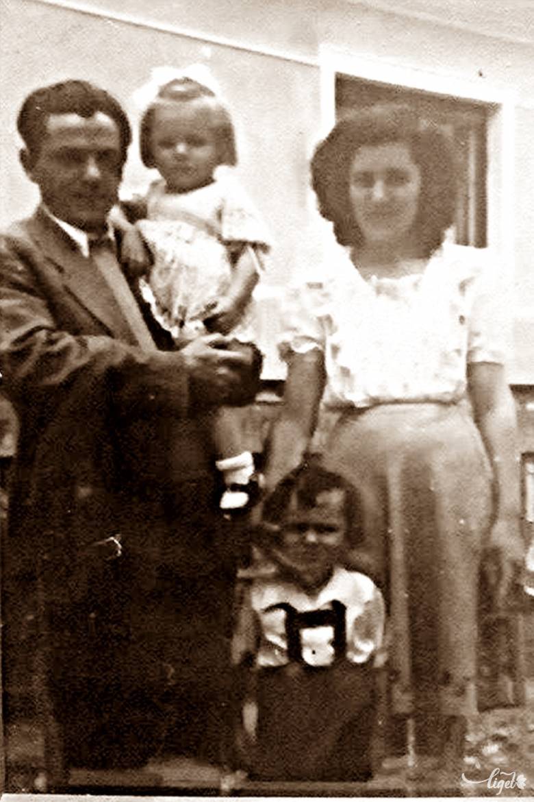 Családi fotó 1950-ből 