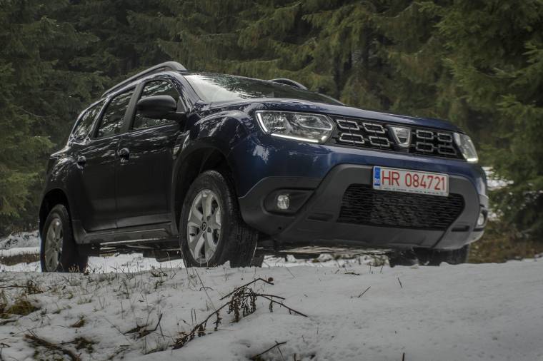 Eladási statisztika: nem sokkal, de élen állnak a benzinmotoros autók